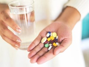 Lạm dụng thuốc giảm đau có thể gây viêm loét dạ dày